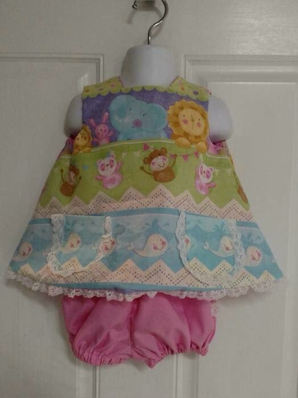 Size 1 (12m) NWOT Custom Made blue/green/purple lace animals swing top bloomers